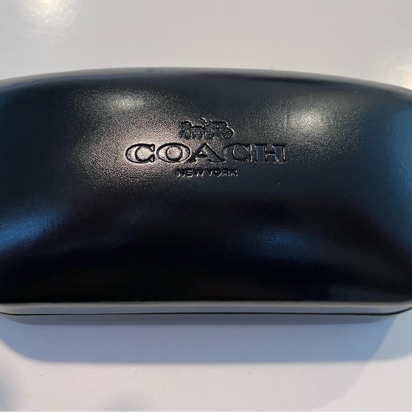 Coach Authentic Carriage Sunglasses Style # 5002T3 Black w matching leather case - Picture 9 of 11